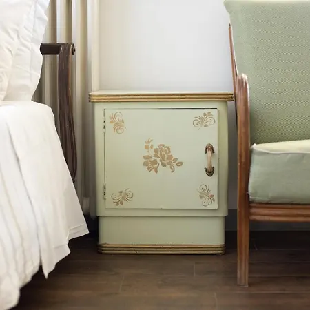 Vintage Apartment *
